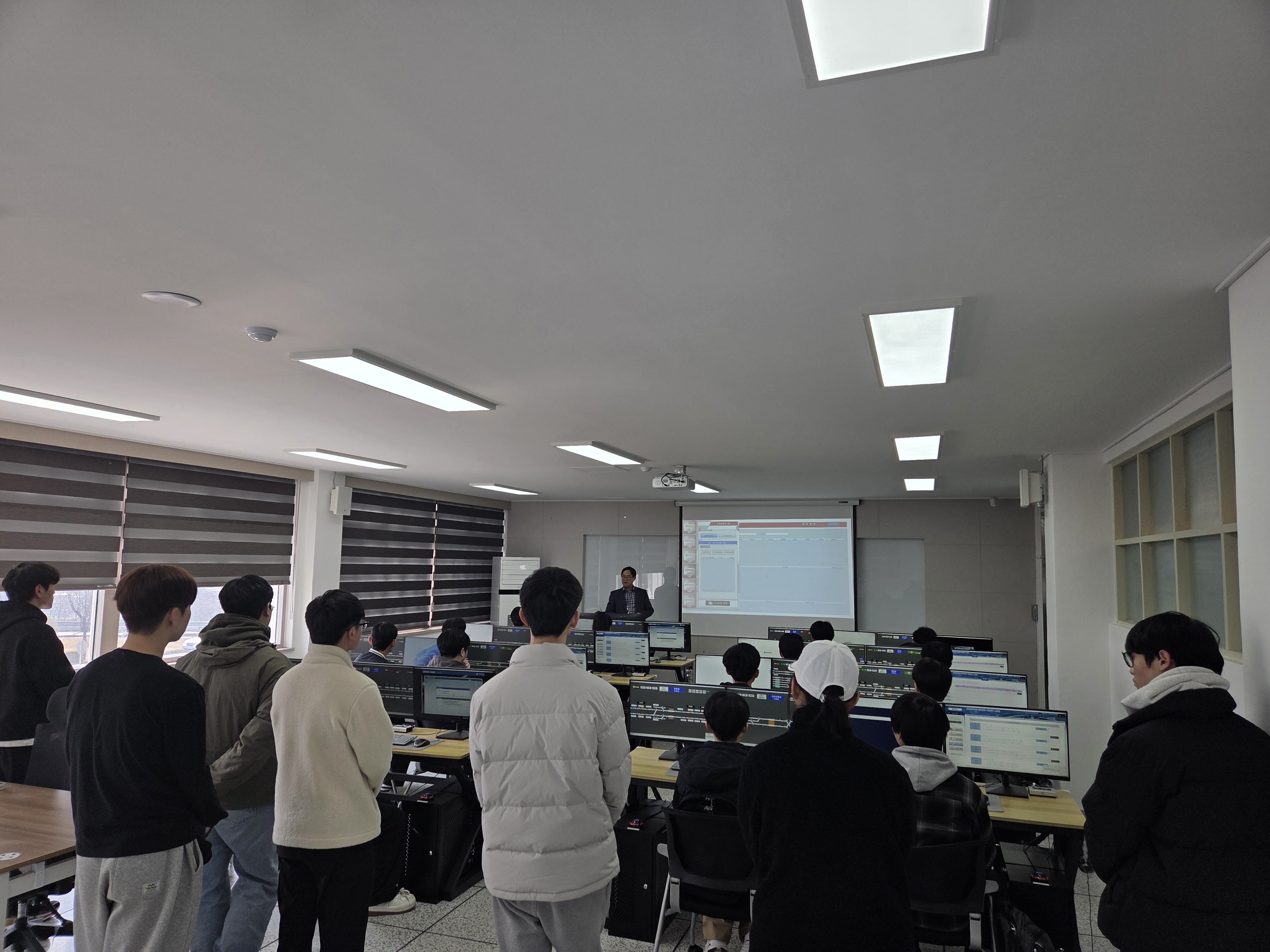 오리엔테이션 2.jpg